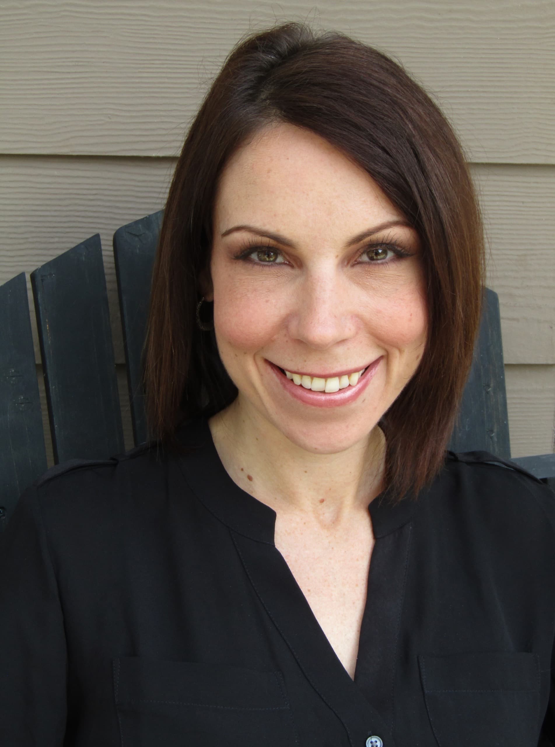 Dionea Nadir, licensed and nationally board-certified acupuncturist